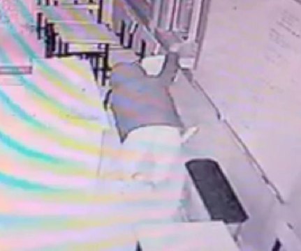 Son dakika haberleri: CAMİNİN SADAKA KUTUSUNDAN HIRSIZLIK GÜVENLİK KAMERASINDA