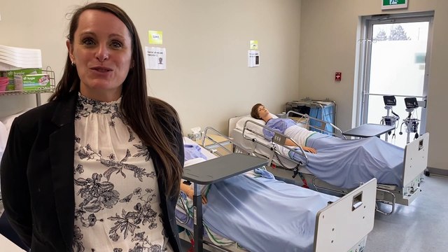 De nouveaux laboratoires pour les étudiantes en soins infirmiers