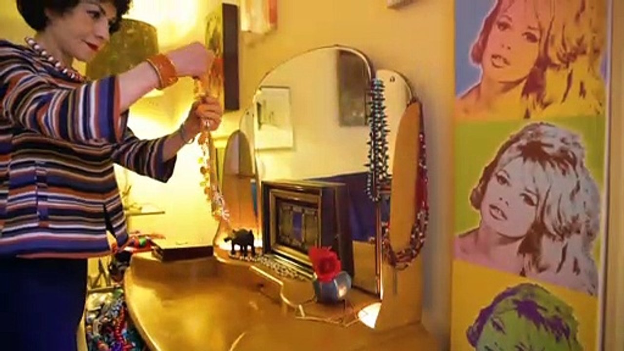 Non aux jeans troués !... et non aux mi-fesses !