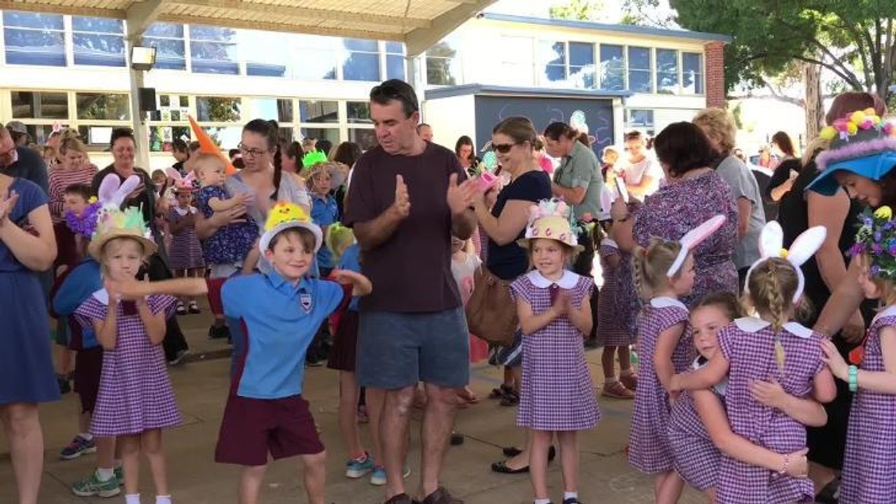 Kooringal Public School's Easter Hat Parade