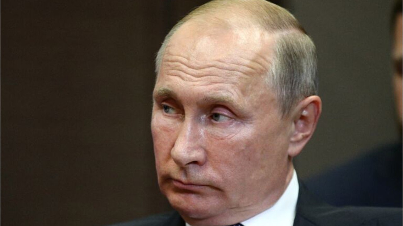 GALA VIDÉO - Vladimir Poutine : ce bunker où se cacheraient son ex-femme Lioudmila et leurs deux filles