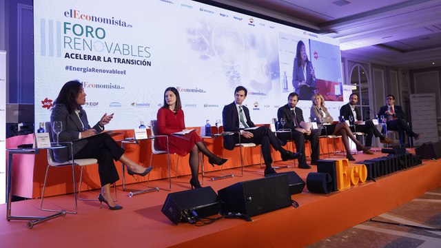 La lentitud en la tramitación dificulta la aceleración hacia la transición energética - III Foro Renovables