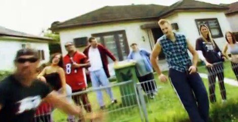 Housos S01 E06