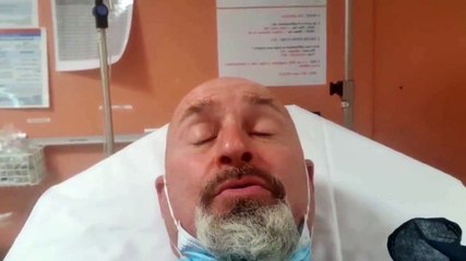 Vincent Lagaf annonce dans une vidéo avoir été victime d'un accident et être hospitalisé: Il donne de ses nouvelles