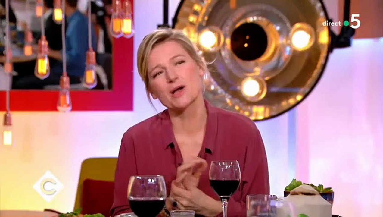 "C à vous" : Quand Anne-Elisabeth Lemoine boit cul sec face à un JoeyStarr survolté