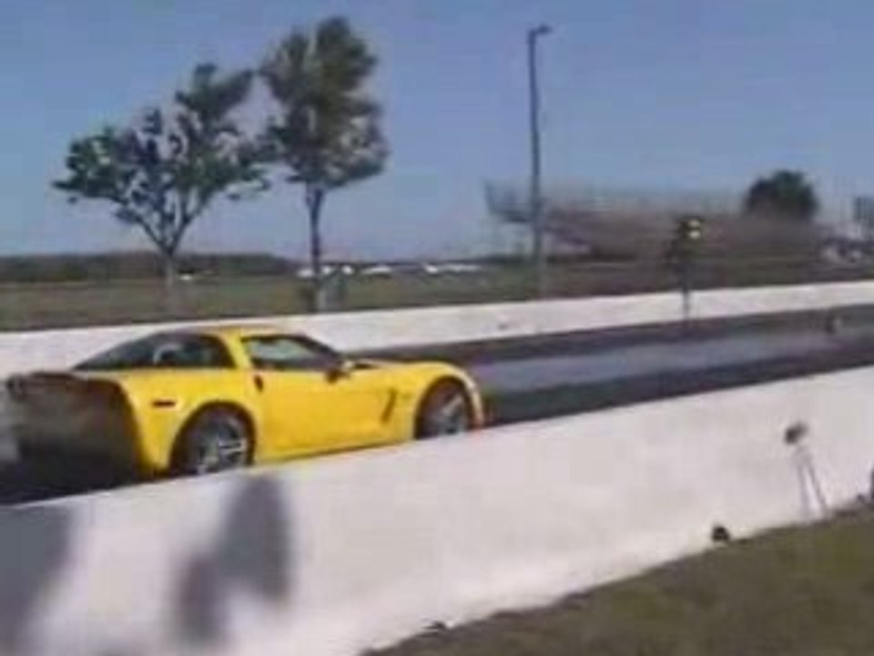 Mercedes sl65 amg vs chevrolet corvette c6
