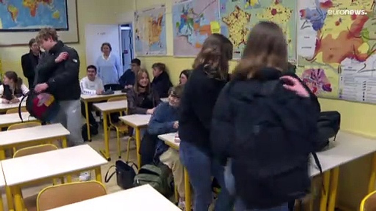 Covid-19 : une levée des restrictions trop "brutale" en Europe, selon l'OMS