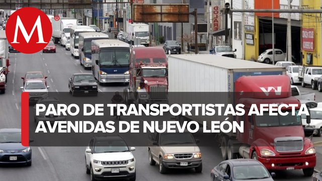 Transportistas en Nuevo León se unen a paro nacional para exigir seguridad en carreteras