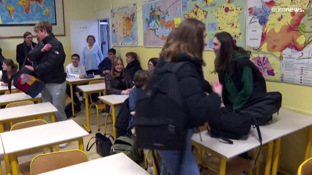 ВОЗ призывает не спешить с отменой санитарных ограничений