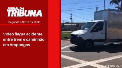 Скачать видео: Vídeo flagra acidente entre trem e caminhão em Arapongas