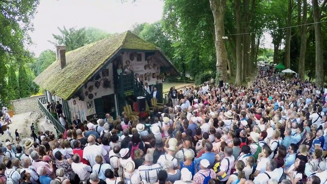 Vol au dessus de la Forêt des Livres