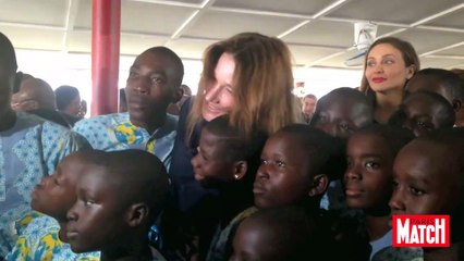 Carla Bruni, Catherine Deneuve et les enfants d’Afrique