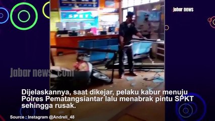 DETIK DETIK WANITA BERMOTOR SERUDUK SPKT POLRES SIANTAR HINGGA HANCUR