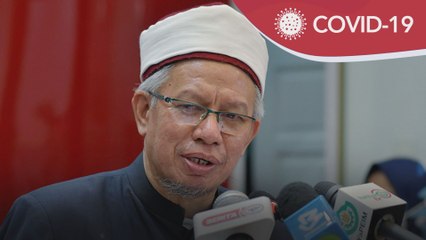 Vaksin COVID-19 | Dr Zulkifli terima suntikan vaksin COVID-19 Jumaat