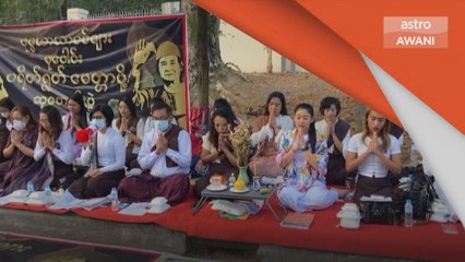 Protes Myanmar | Orang ramai berkumpul di rumah Aung San Suu Kyi