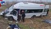 Tarım işçilerini taşıyan minibüsün devrilmesi sonucu 17 kişi yaralandı