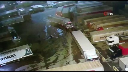 FETÖ zanlıları Mersin Limanı'ndan yurt dışına kaçmaya çalışırken yakalandı