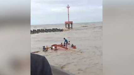 Hendak Menyelamatkan Perahu, Nelayan di Sumenep Justru Terseret Arus Deras