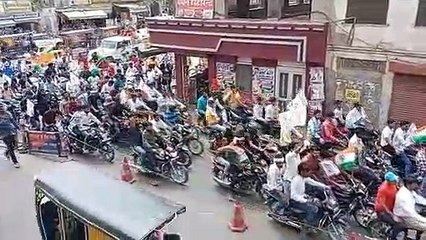 शहीद भगत सिंह की याद में निकाली वाहन रैली, हर हाथ ने फहराया तिरंगा