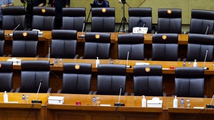 Kursi Baru Ruang Rapat Dinilai  Jadi Faktor Penghambat Kinerja Anggota DPR