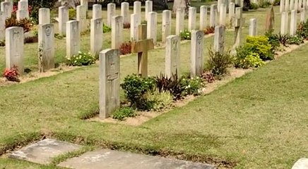 প্রথম বিশ্বযুদ্ধে মৃত সৈনিকদের স্মৃতি নিয়ে হেঁটে চলেছে তিলোত্তমা |Oneindia Bengali