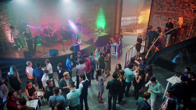 Con Olor a Fresas - Capítulo 41 (Audio Español) | Cilek Kokusu