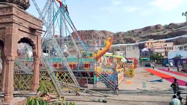 Sheetlashtami - कागा मैदान में शीतला माता मेले के लिए लगे झूले