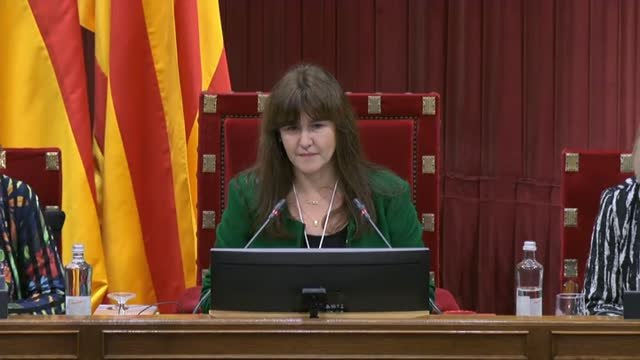 'Ni representantes ni legisladores, sois unos vividores'