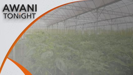 How can businesses better manage water?