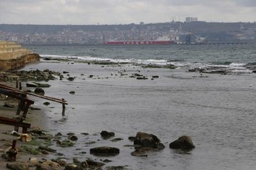 Tekirdağ'da kıyılarda deniz suyu çekildi