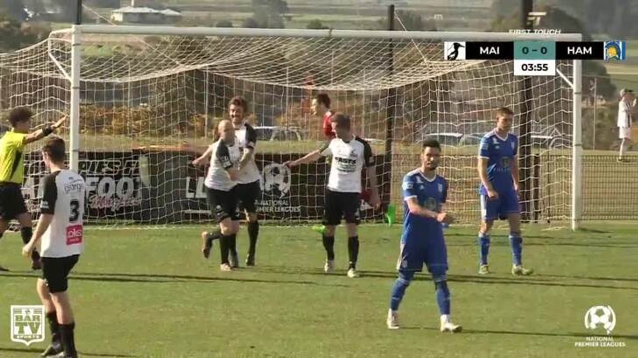 Andrew Swan scores