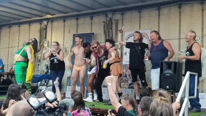 'Everyday' mullet winners of celebrate at Mulletfest 2021