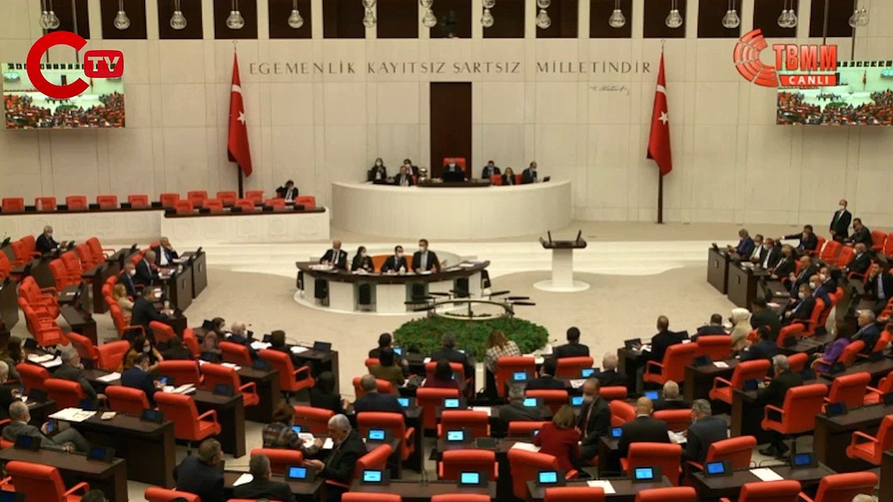 Meclis'te İYİ Parti-AKP-CHP arasında büyük '5'li çete' kavgası: Özgür Özel, Bülent Turan'ı yerden yere vurdu