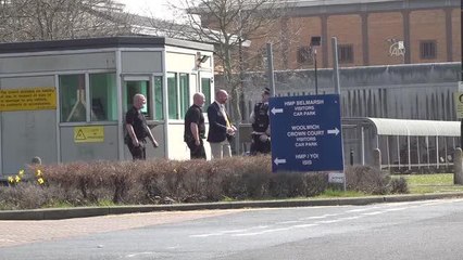 WikiLeaks'in kurucusu Assange hapishanede evlendi (2)