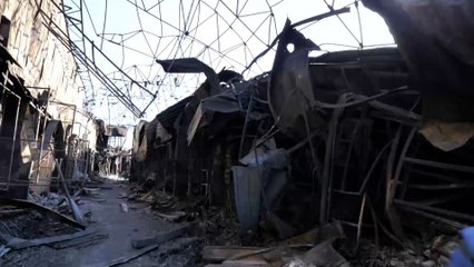 بعد القصف الروسي.. كيف أصبح أكبر سوق لصناعة الملابس شرق أوروبا؟