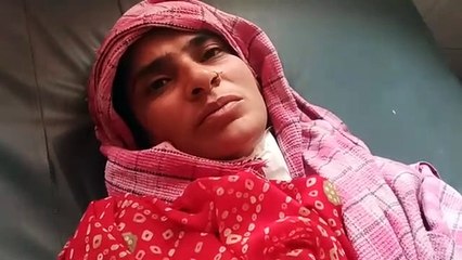 बीवी को रजाई पर गिराकर चाकू से रेत रहा था गला, बीच में आई मासूम की भी अंगुली कटी, आरोपी कंबल ओढकर पहुंचा अस्पताल