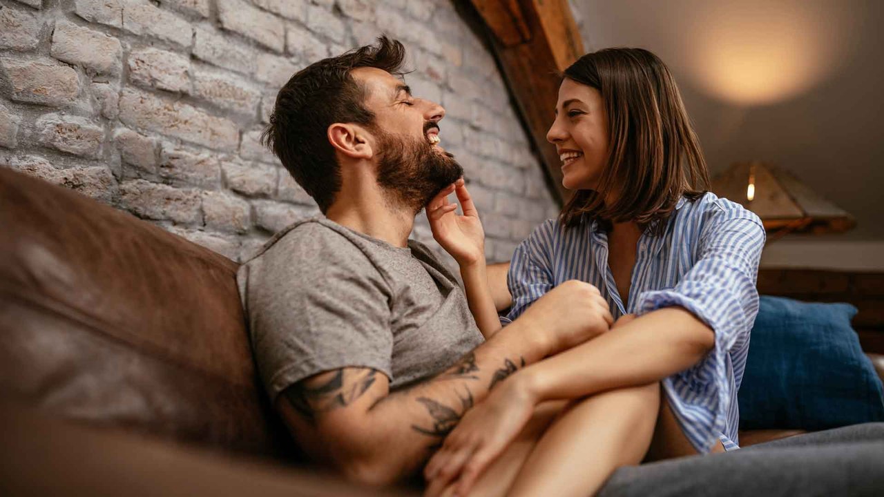 Singlehoroskop April 2022: Ein prickelnder Monat