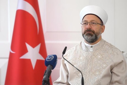 Diyanet İşleri Başkanı Erbaş: Teravih namazı camilerde cemaatle kılınacak