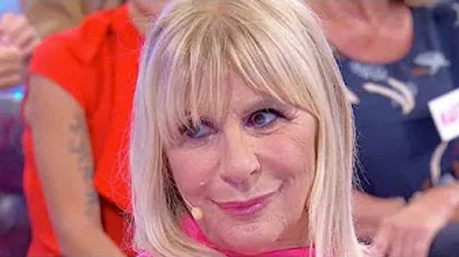 Anticipazioni Uomini e Donne: Gemma Galgani bacia Franco, Tina reagisce male Ci sarà una svolta rosa