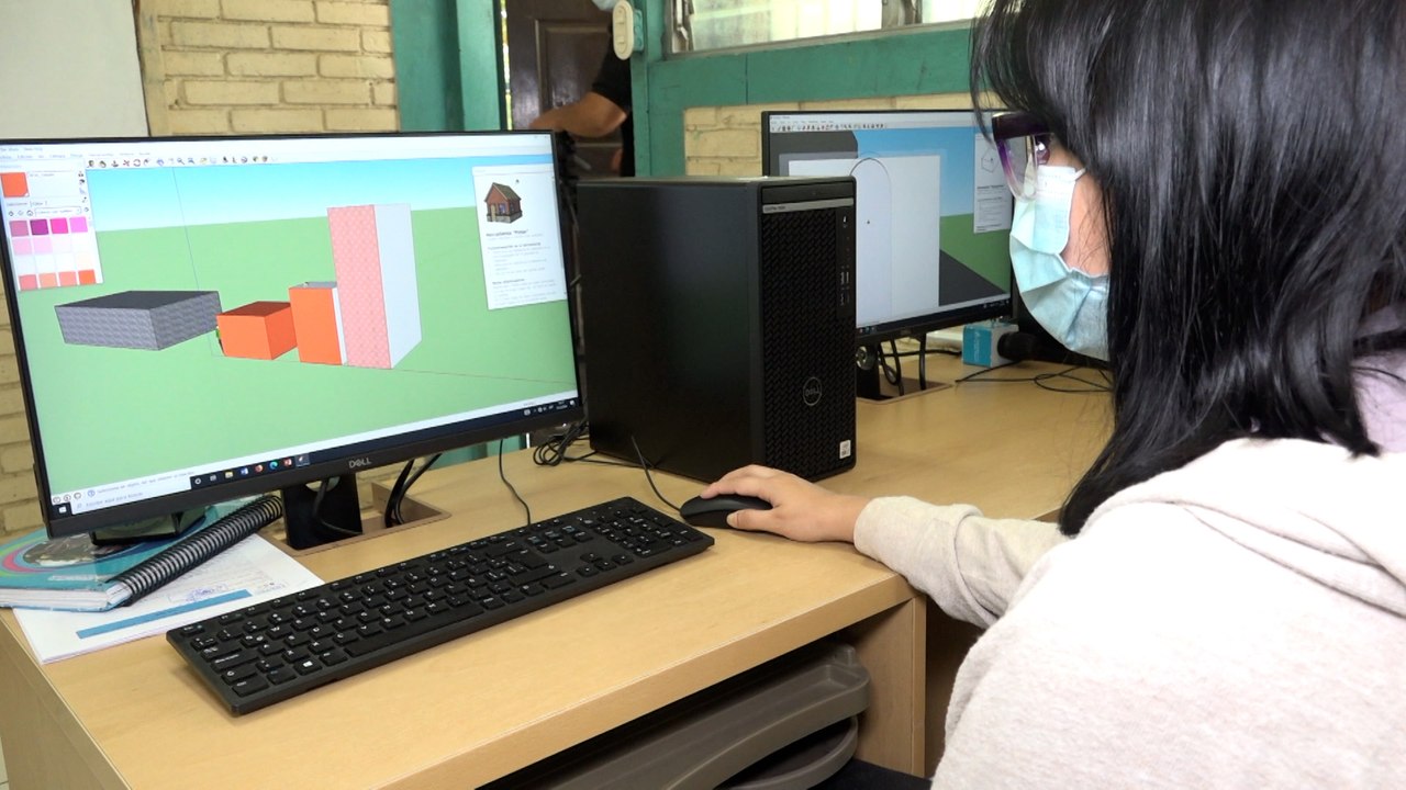 Centro Tecnológico Simón Bolívar cuenta con nuevas computadoras