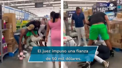 Clientes impiden violación de una mujer en un Walmart