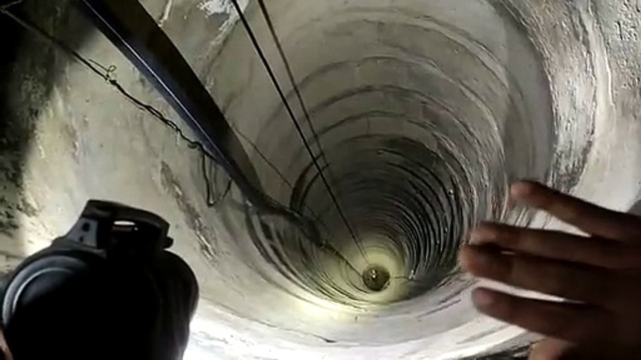250 फीट गहराई में गिरी महिला, सिविल डिफेंस टीम ने रात एक बजे निकाला शव