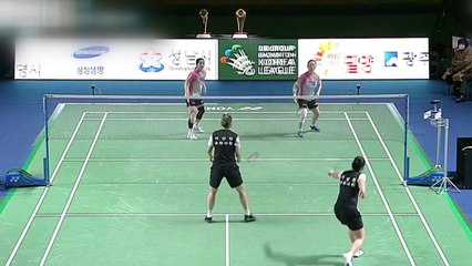 삼성생명, '부상투혼' 포천시청 꺾고 배드민턴 코리아리그 결승행 / YTN