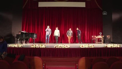 Operayı popüler müzikle buluşturan "popera" İzmir'de sahneye taşınıyor