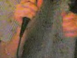 la fille de régis chante