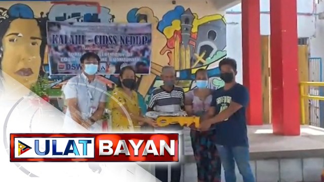 Sub-projects, itinurn-over ng DSWD sa Bombon, Camarines Sur