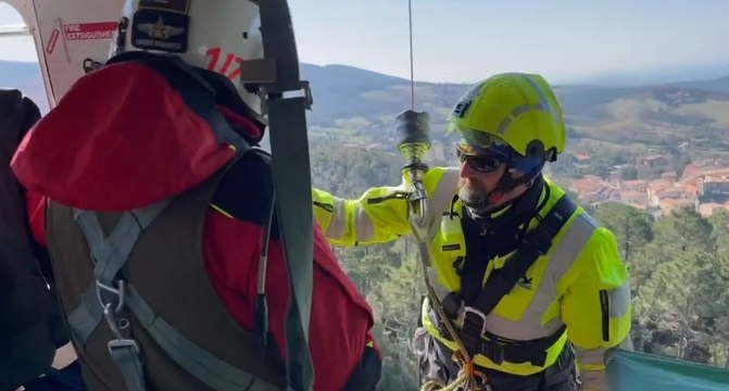Castellina Marittima (PI) - Persone bloccate su costone roccioso , esercitazione dei Vigili del Fuoco (24.03.22)