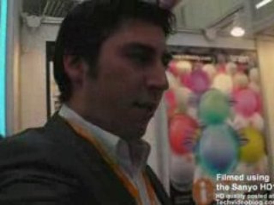 Beez Network i-Buddy MSN USB gadget at CeBIT 2008