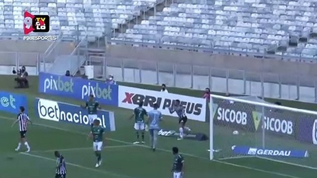 98 Esportes | A arbitragem acertou ao marcar pênalti no Hulk?