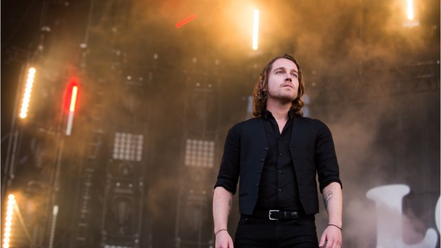 VOICI : Julien Doré victime d'usurpation d'identité : son échange lunaire avec la personne qui se fait passer pour lui